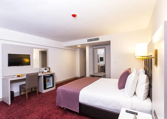 Perla Arya Hotel